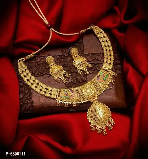Alloy Golden Designer Necklace Set