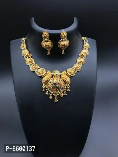 Alloy Golden Designer Necklace Set